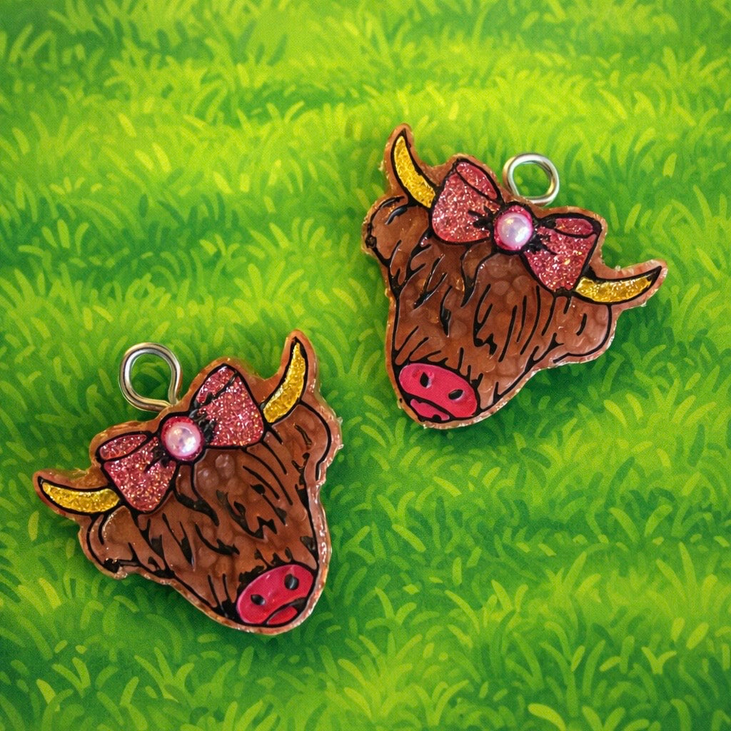 SCENT:  Mahogany Teakwood (freshie vent clips) set